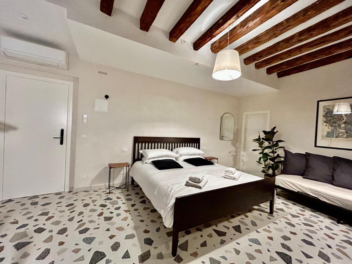 Farini Suites Wi-Fi Velence Kültér fotó