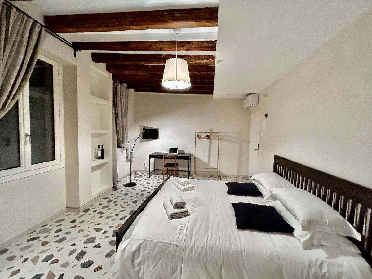 Farini Suites Wi-Fi Velence Kültér fotó