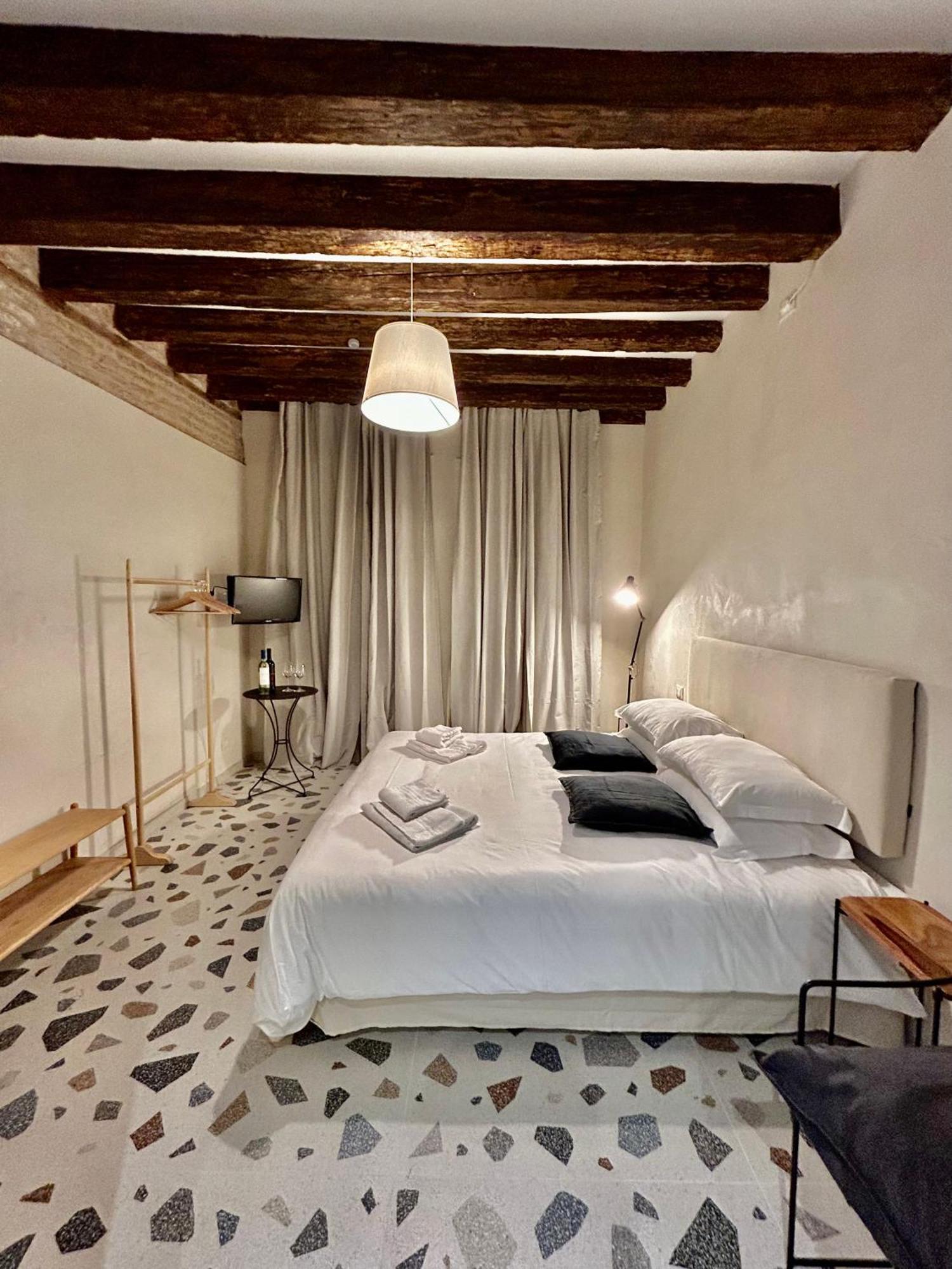 Farini Suites Wi-Fi Velence Kültér fotó