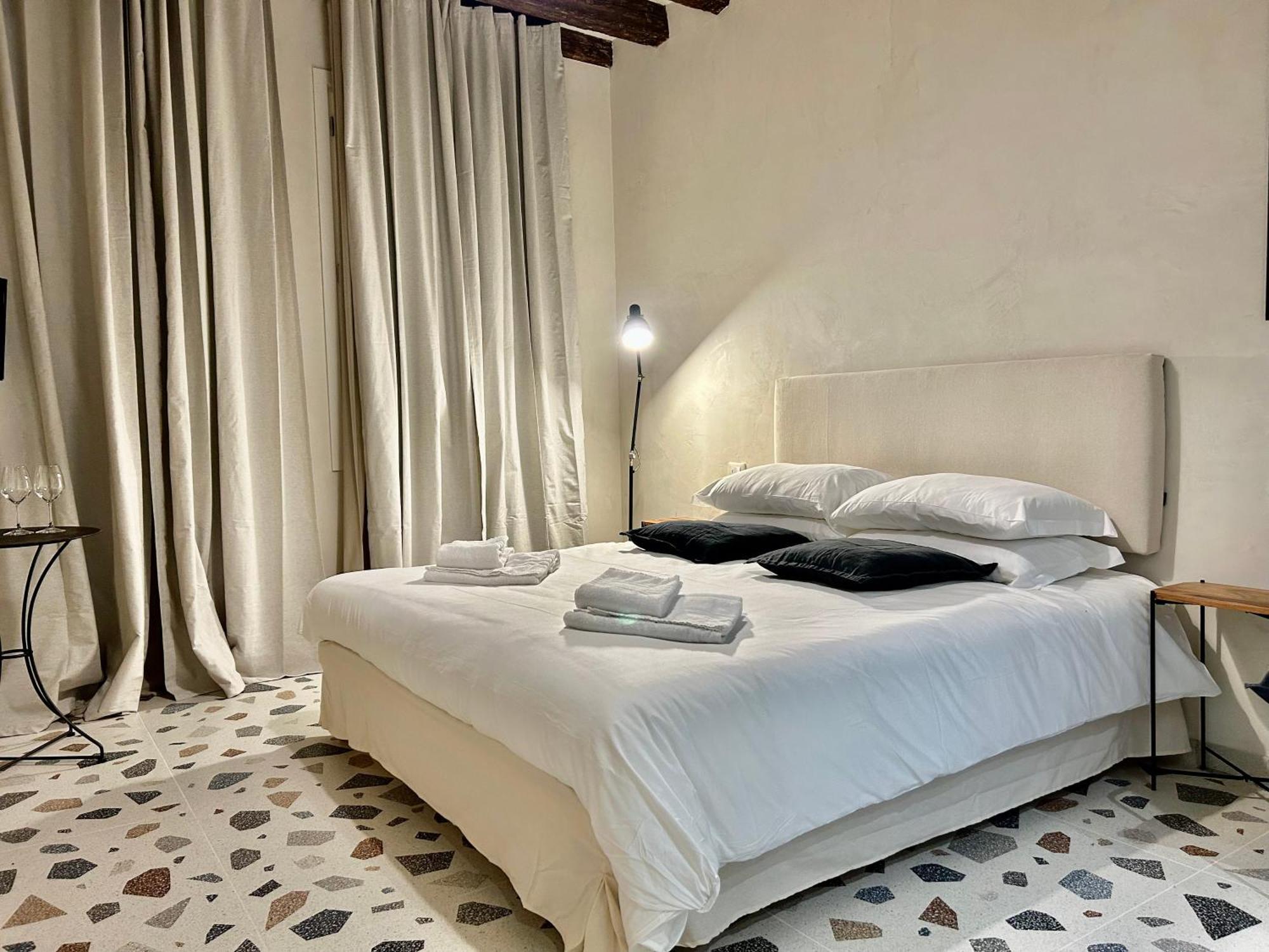 Farini Suites Wi-Fi Velence Kültér fotó